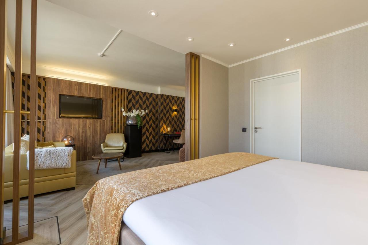 เดอะพลาซ่า โฮเทล แอนต์เวิร์ป Hotel ภายนอก รูปภาพ